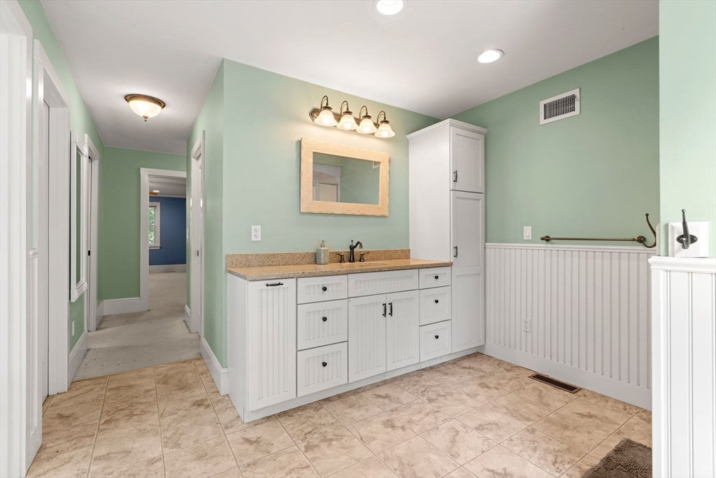 55 Crescent St, Bridgewater, MA, 55 Crescent St, Bridgewater, MA Photo #28