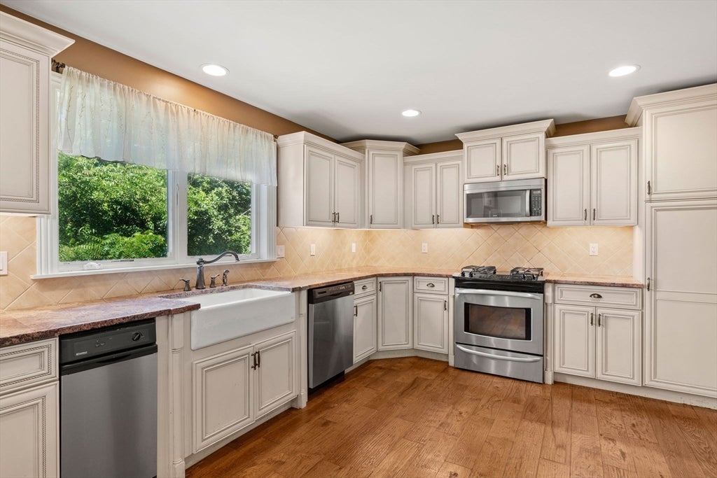 55 Crescent St, Bridgewater, MA, 55 Crescent St, Bridgewater, MA Photo #14