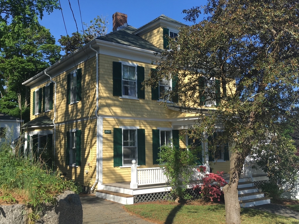 Click for 1 Sagamore St, Plymouth, MA slideshow