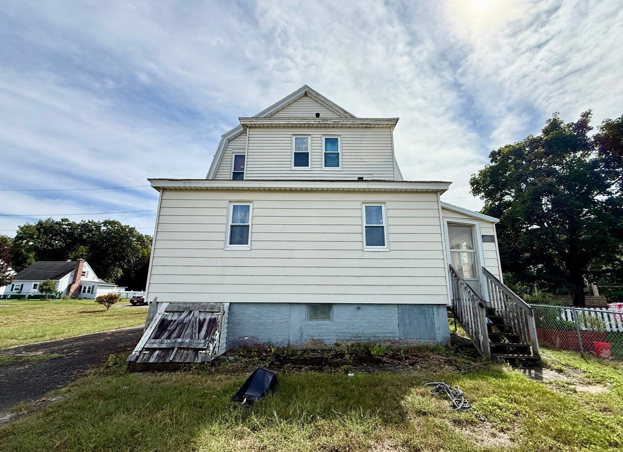 30 Dalton Ave