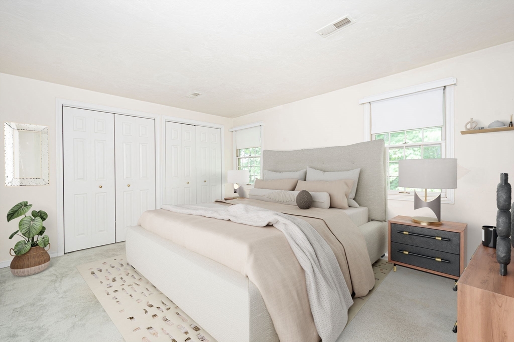 Shrewsbury, Massachusetts 01545, United States, 2 Bedrooms Bedrooms, ,3 BathroomsBathrooms,Residential,Pending,208648