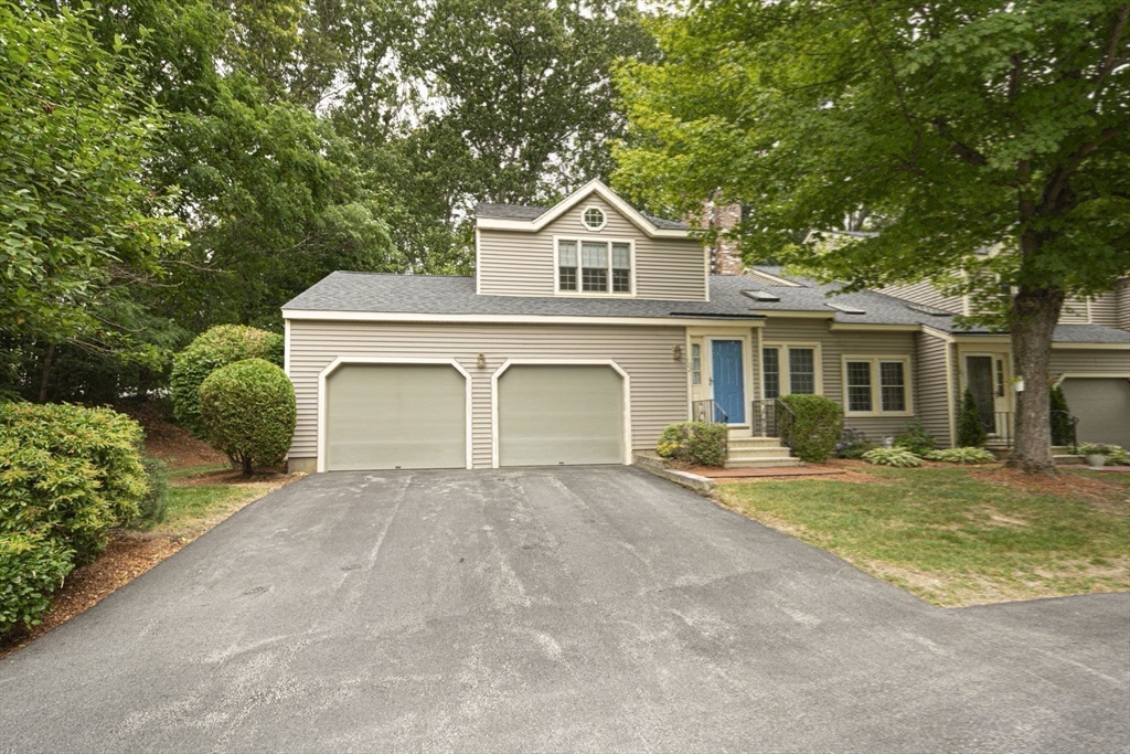 Shrewsbury, Massachusetts 01545, United States, 2 Bedrooms Bedrooms, ,3 BathroomsBathrooms,Residential,Pending,208648