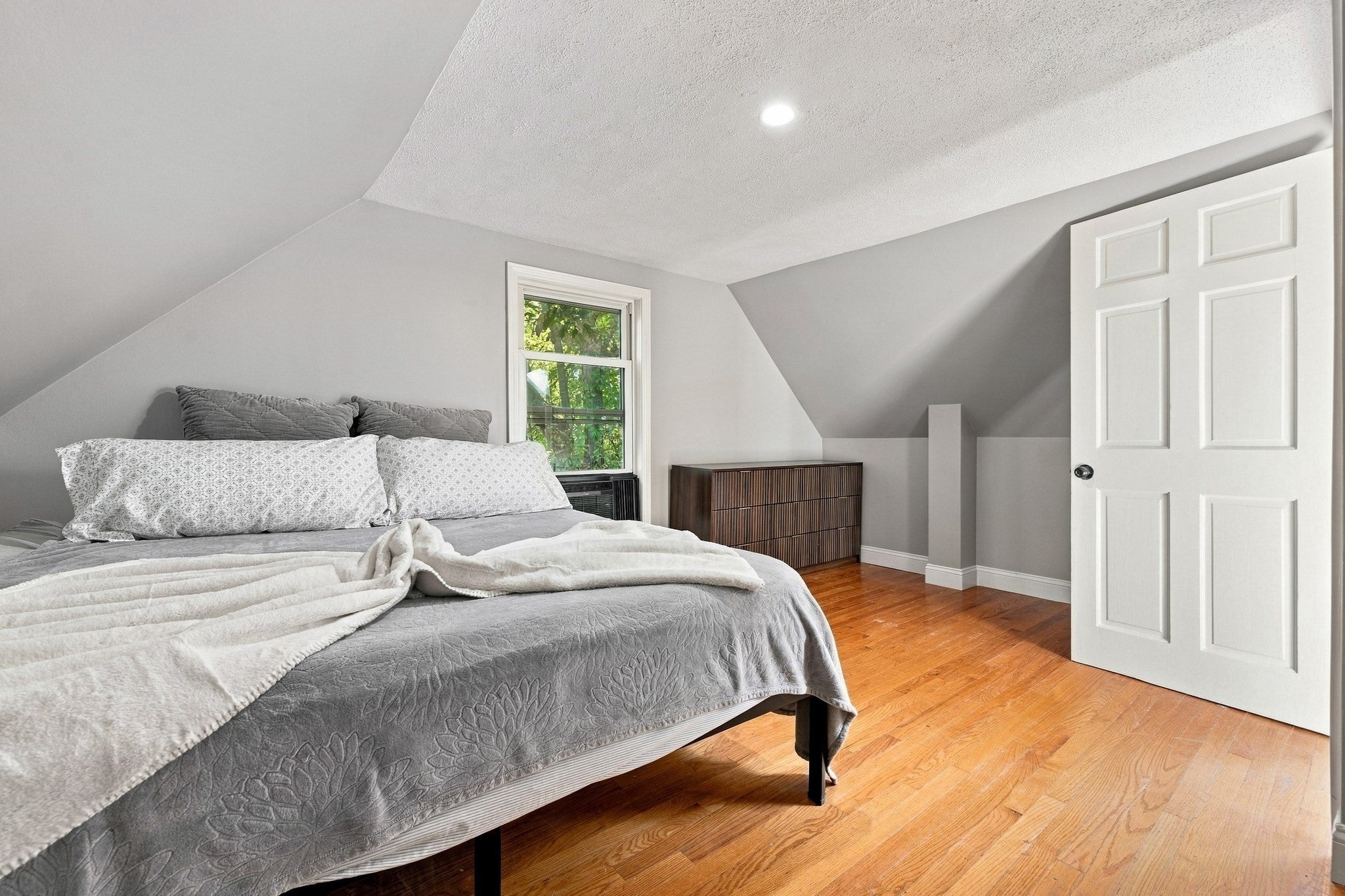 20 Ames St, Lynn, MA Photo #7