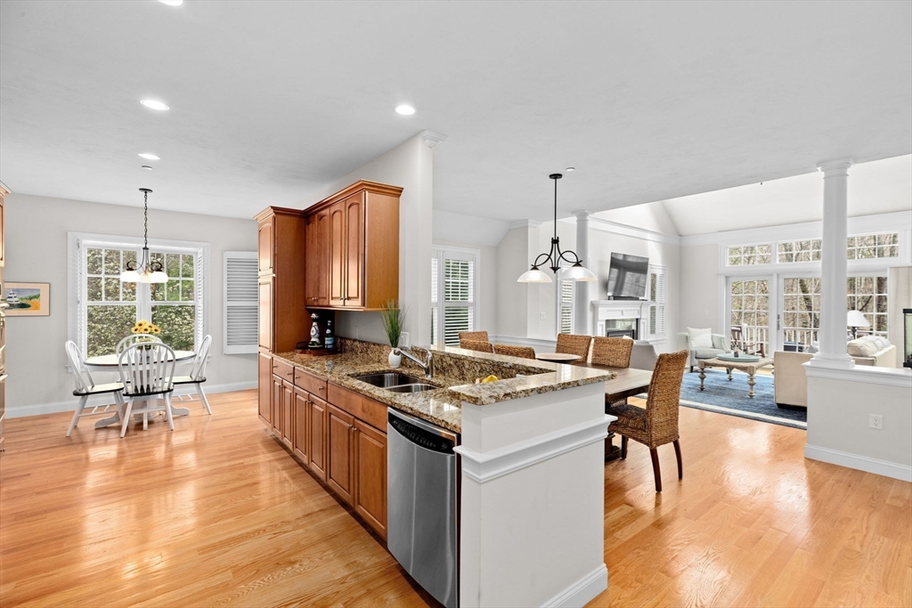 239 Washington Street 16