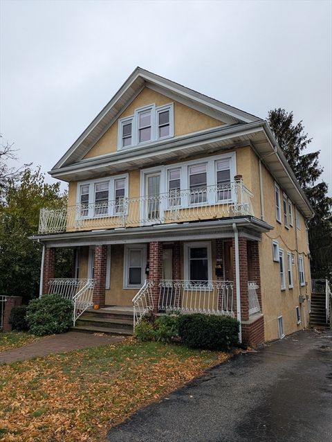 Photo of 376 Fellsway W #1, Medford, MA 02155 (MLS # 73513165)