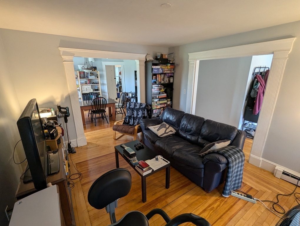 376 Fellsway W 1