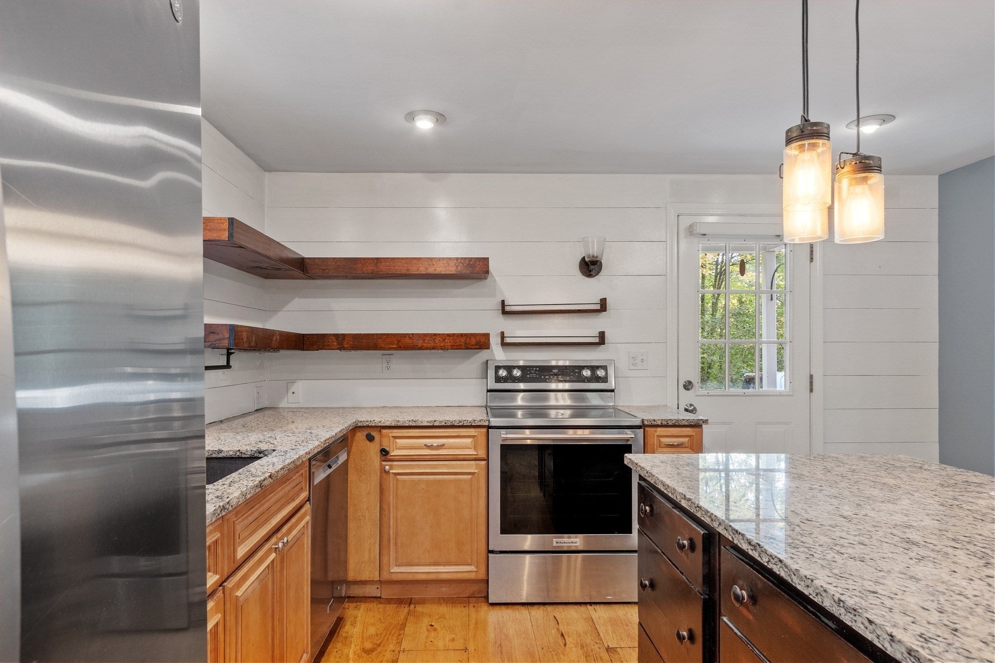 104 Sawyer St, Gardner, MA, 104 Sawyer St, Gardner, MA Photo #13
