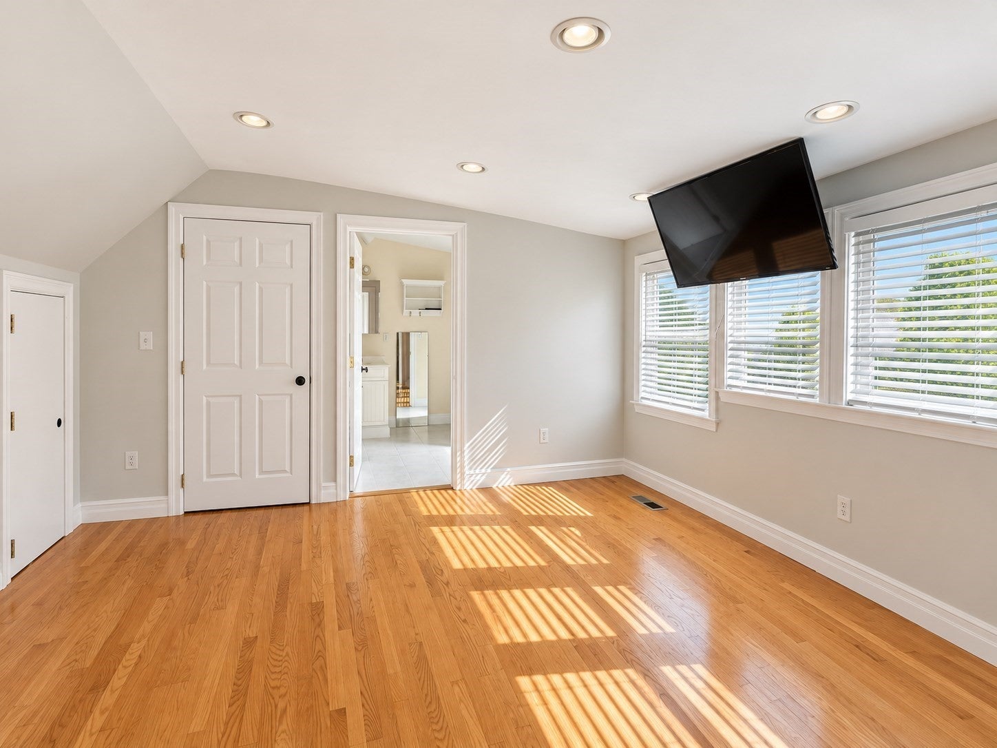 18 Richardson St #18, Boston, MA, 18 Richardson St #18, Boston, MA Photo #9