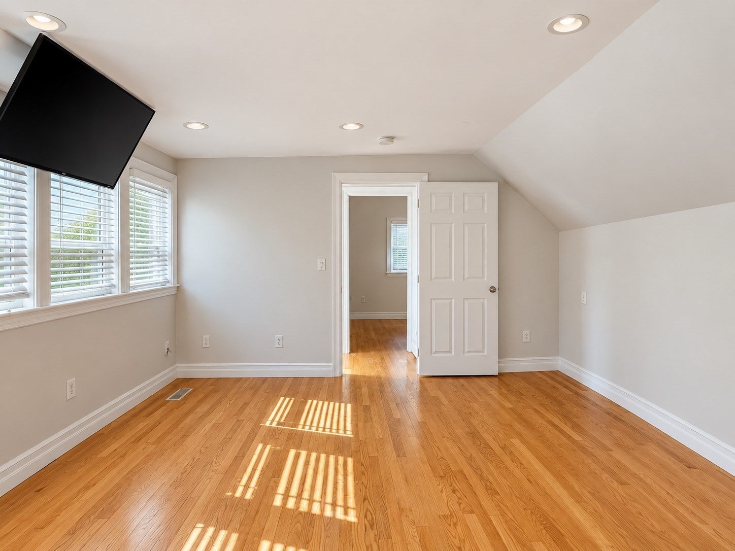 18 Richardson St #18, Boston, MA, 18 Richardson St #18, Boston, MA Photo #10