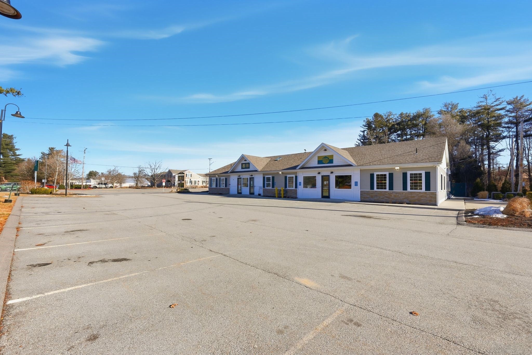 365 Main St