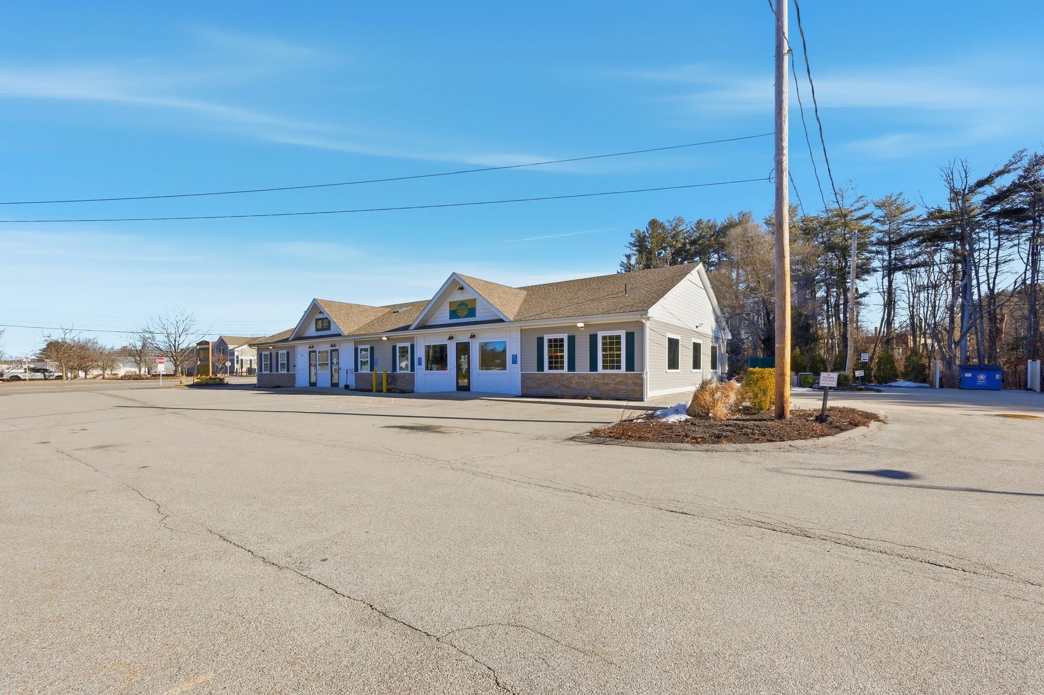 365 Main St