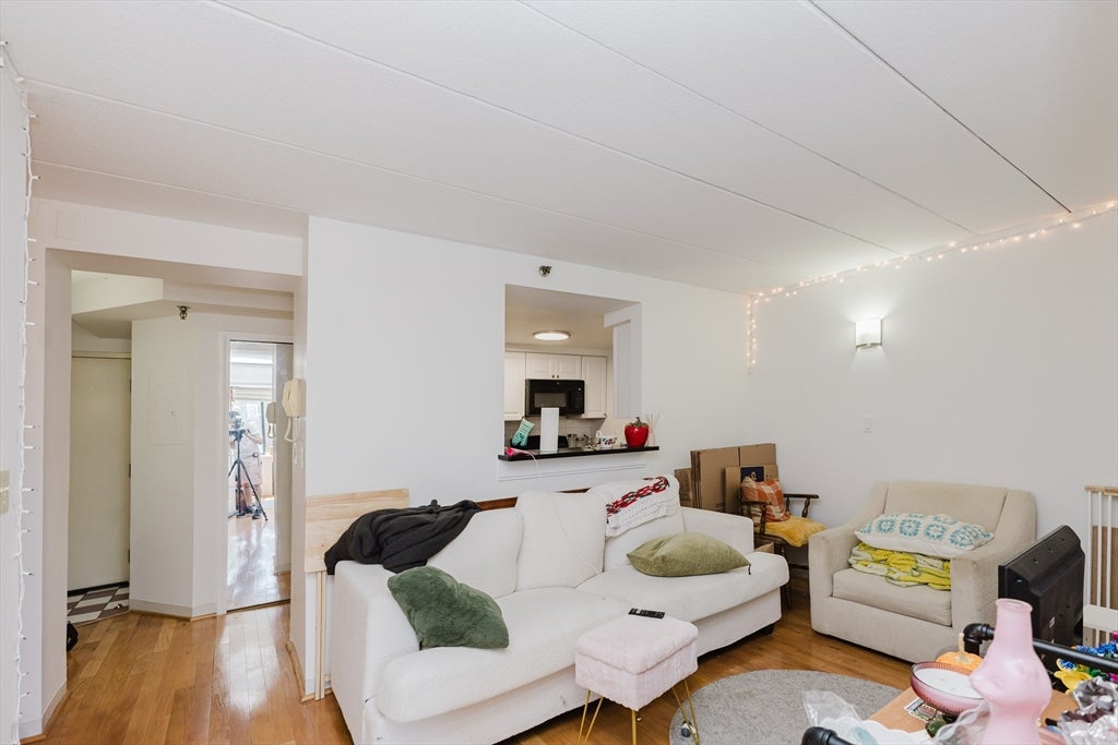 1933 Commonwealth Avenue #410, Boston, MA Photo #7