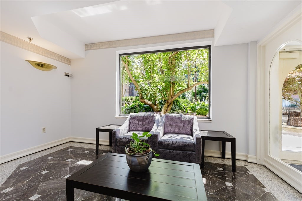 1933 Commonwealth Avenue #410, Boston, MA Photo #26