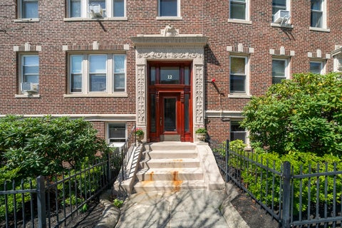 Photo of 12 James Street #B, Brookline, MA 02446 (MLS # 73556085)