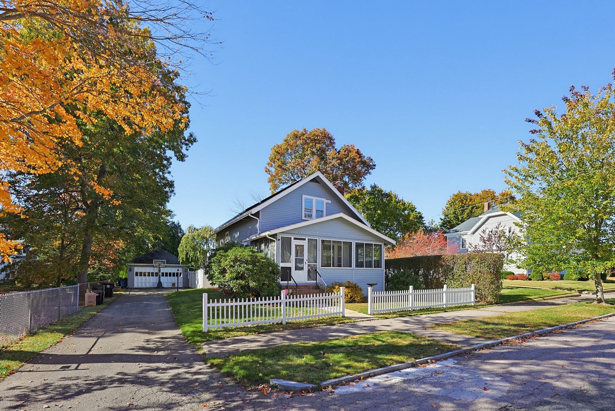 21 Doris Ave