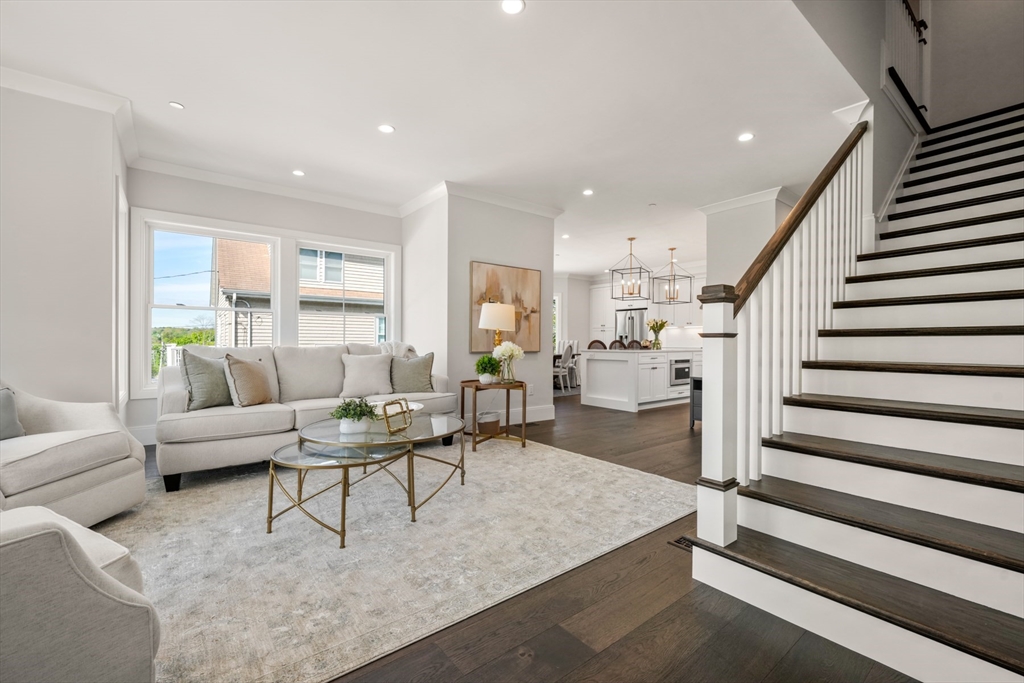 230 Bellevue St 1