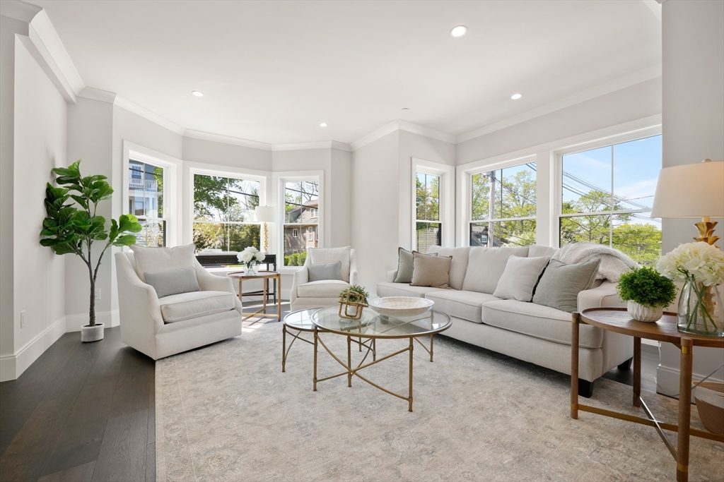 230 Bellevue St 1
