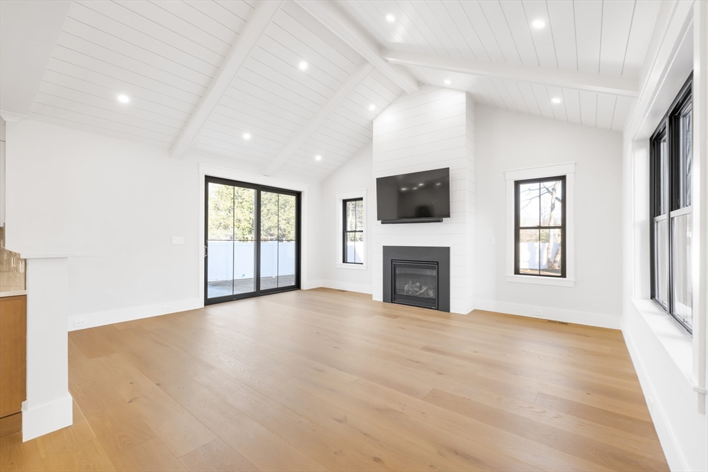 6 Ambler Court