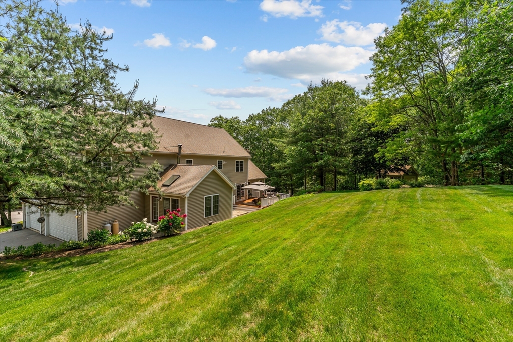 16 Leonard Drive