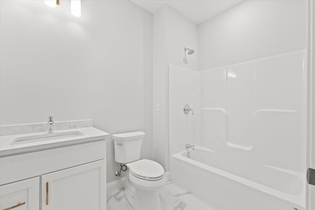 46 Harrison St 3