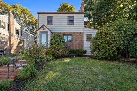 20 Richards Rd Weymouth MA 02189