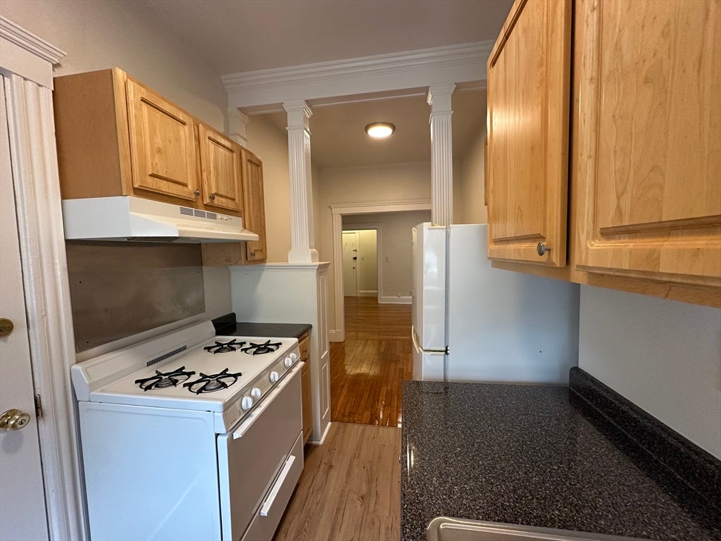 1 Craigie St #4, Cambridge, MA Photo #15