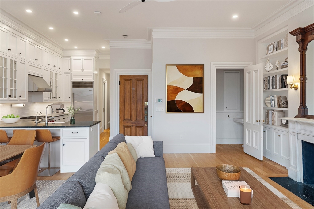 64 Commonwealth Ave 5