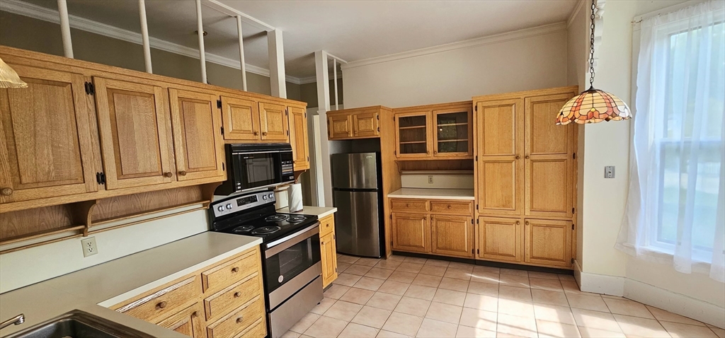 83 Central St 1