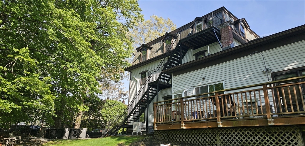 83 Central St 1