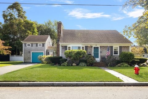 Photo of 42 Fairmount St, New Bedford, MA 02740 (MLS # 73445191) Photo of 42 Fairmount St, New Bedford, MA 02740 (MLS # 73445191)