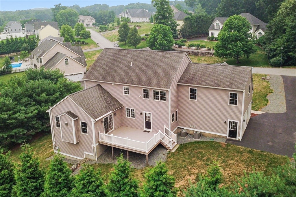 14 Longbrook Dr