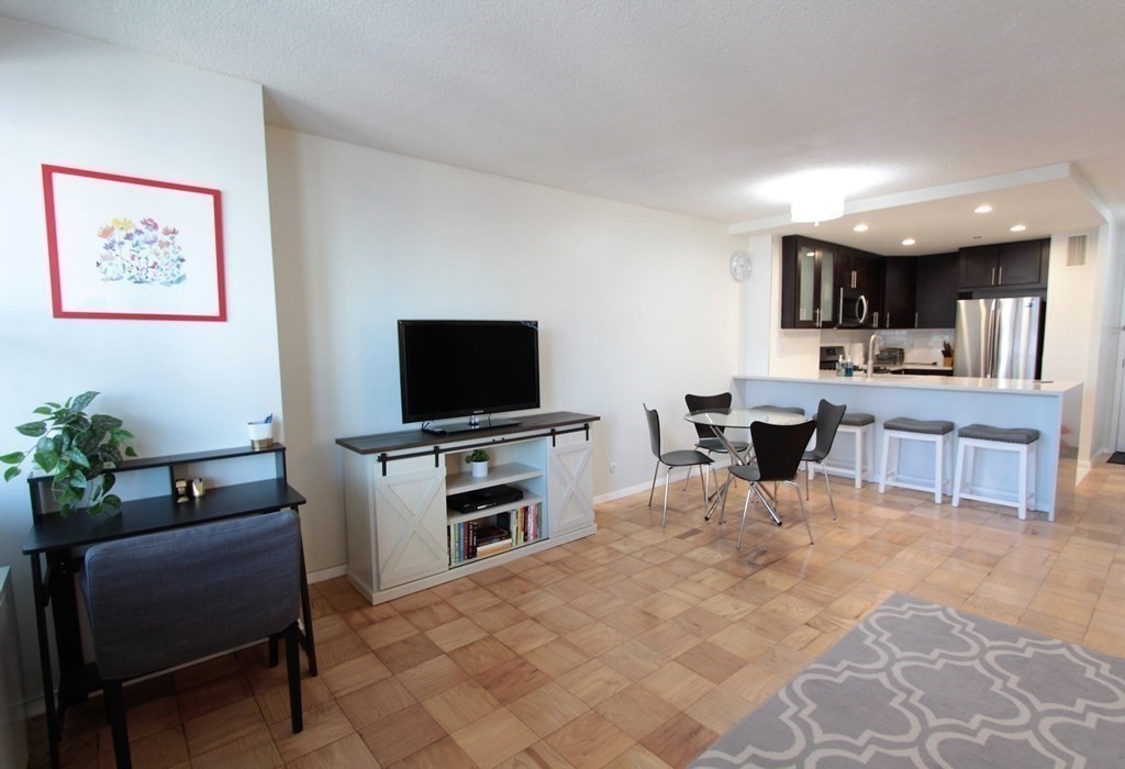 151 Tremont St 16A