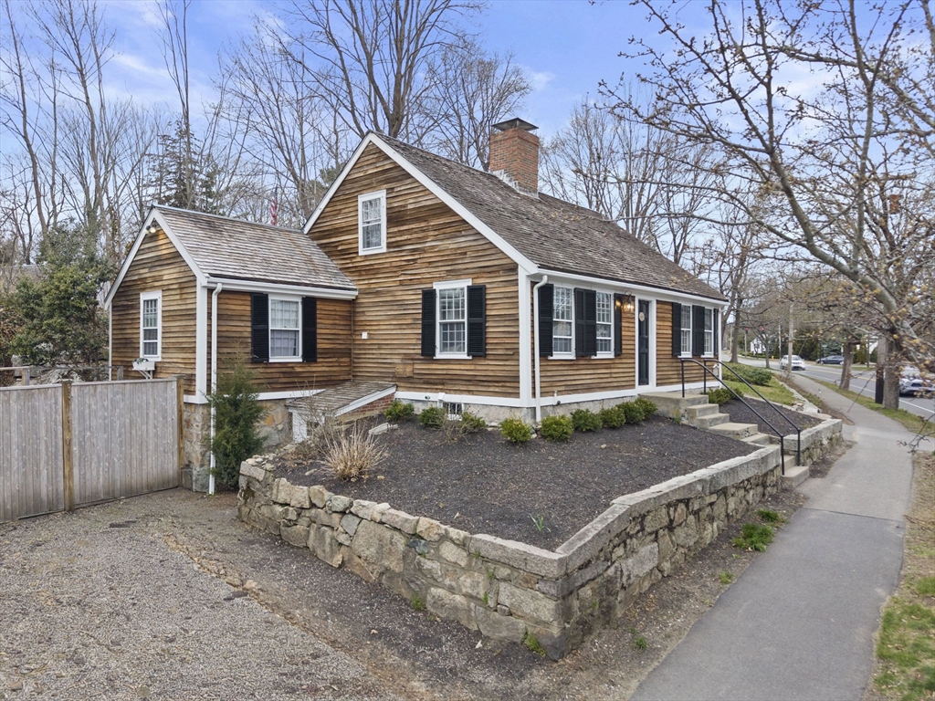 605 Main St