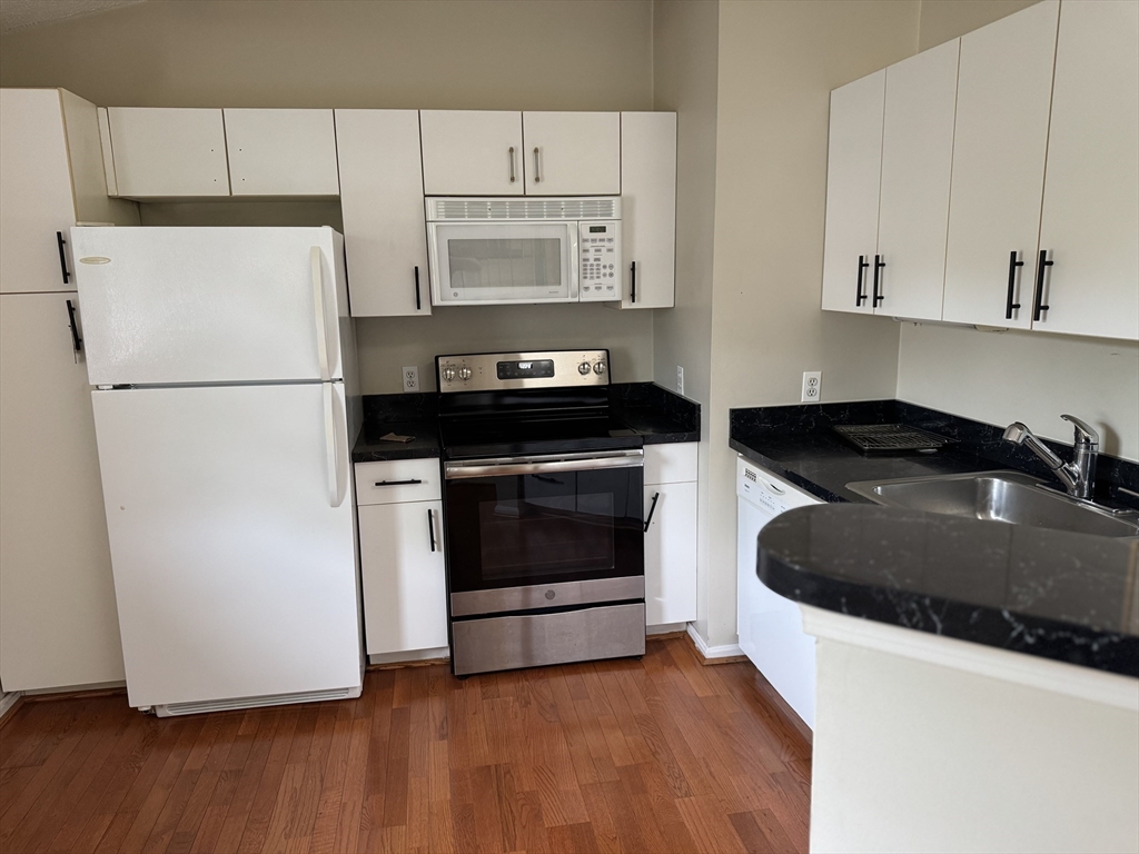 30 Bradford Commons 30