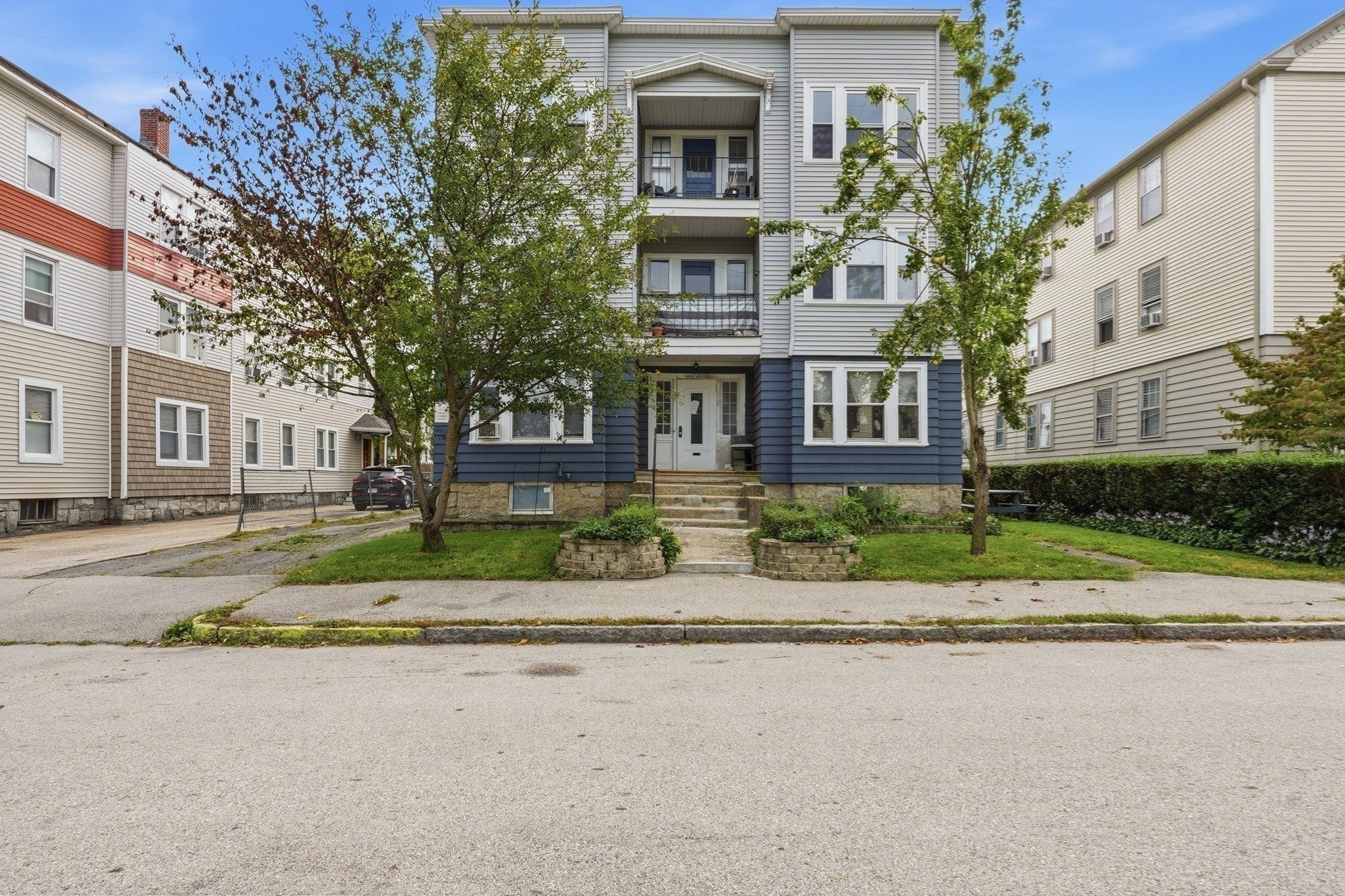 17 Fairbanks St, Worcester, MA Photo #4