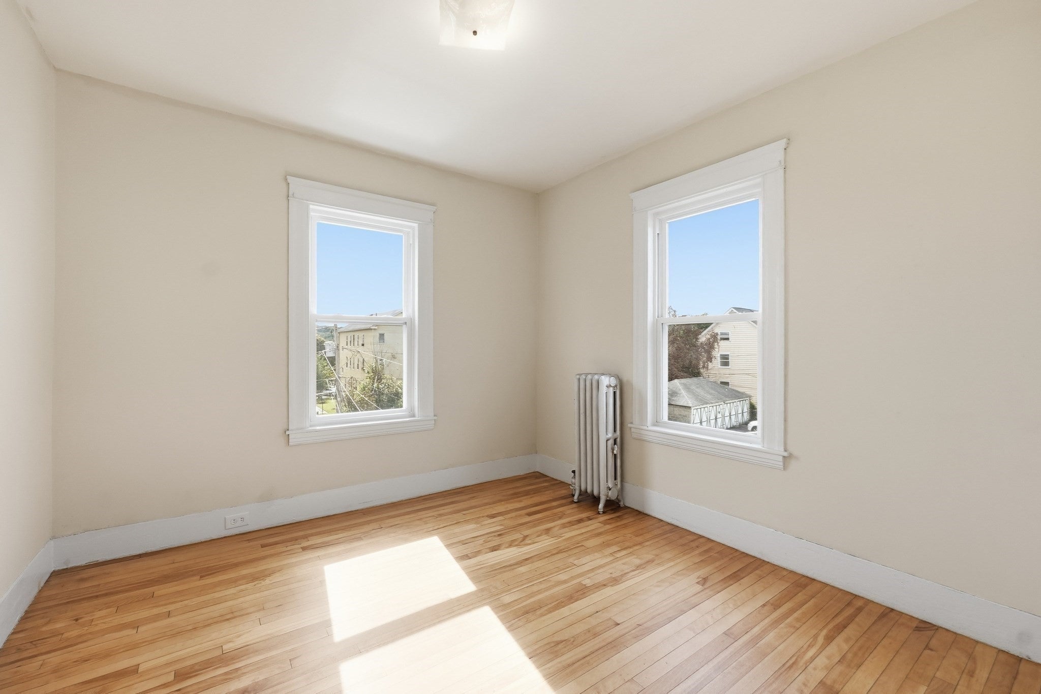 17 Fairbanks St, Worcester, MA Photo #26