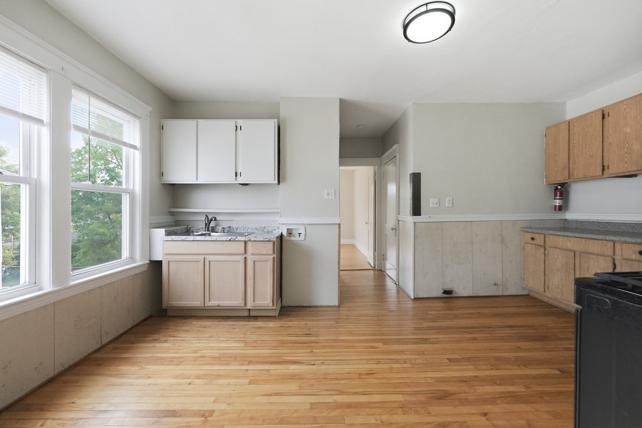 17 Fairbanks St, Worcester, MA Photo #9