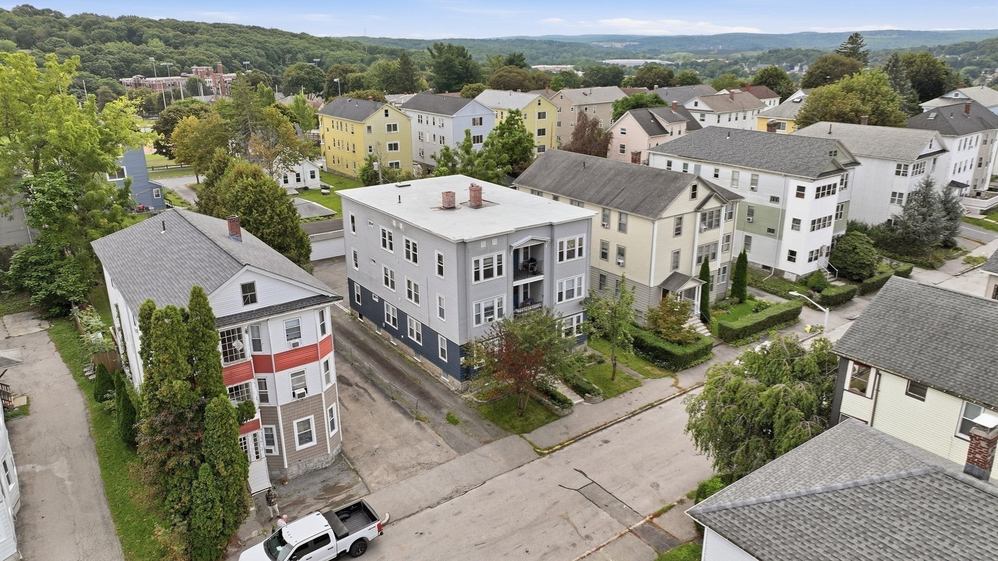 17 Fairbanks St, Worcester, MA Photo #3