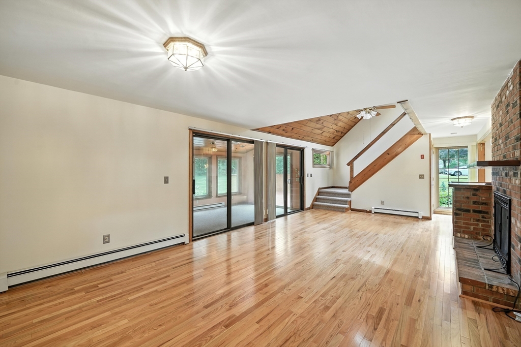 28 Sterling Dr