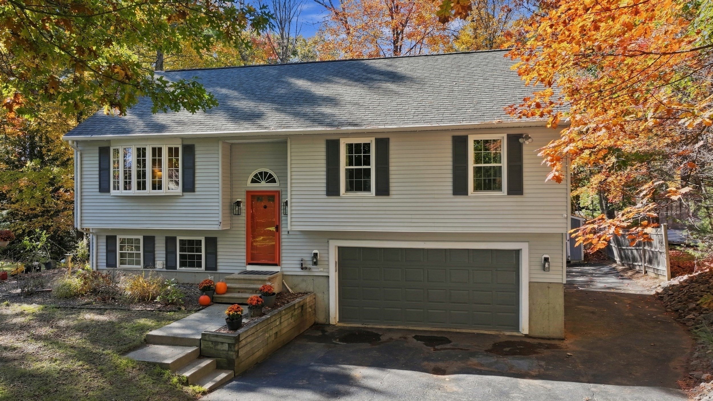 7 Navajo St, Hubbardston, MA, 7 Navajo St, Hubbardston, MA Photo #1