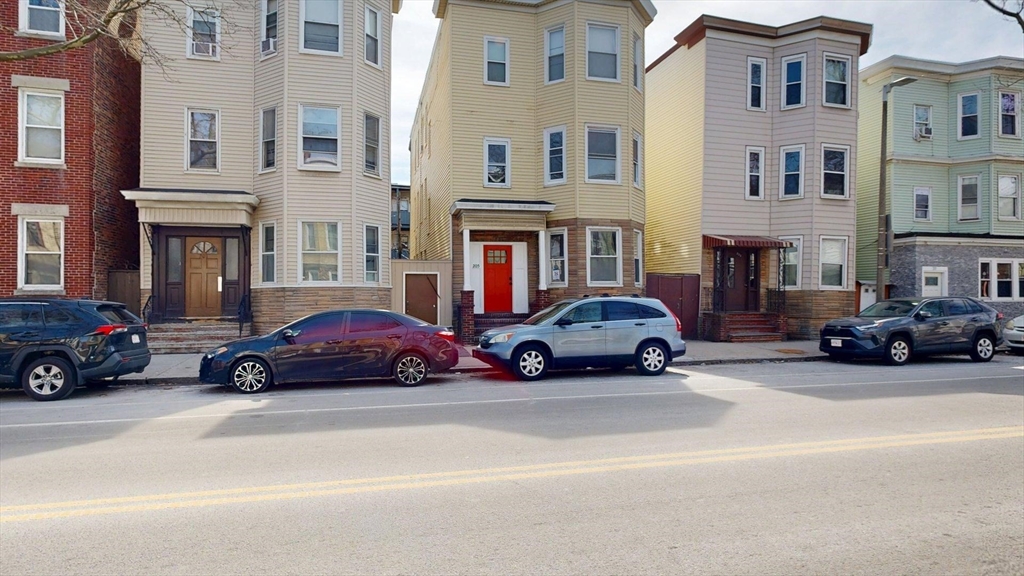 205 Chelsea Street #2, Boston, MA Photo #31