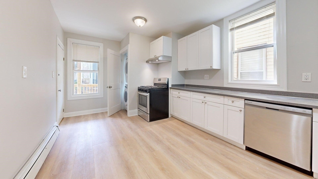 205 Chelsea Street #2, Boston, MA Photo #27