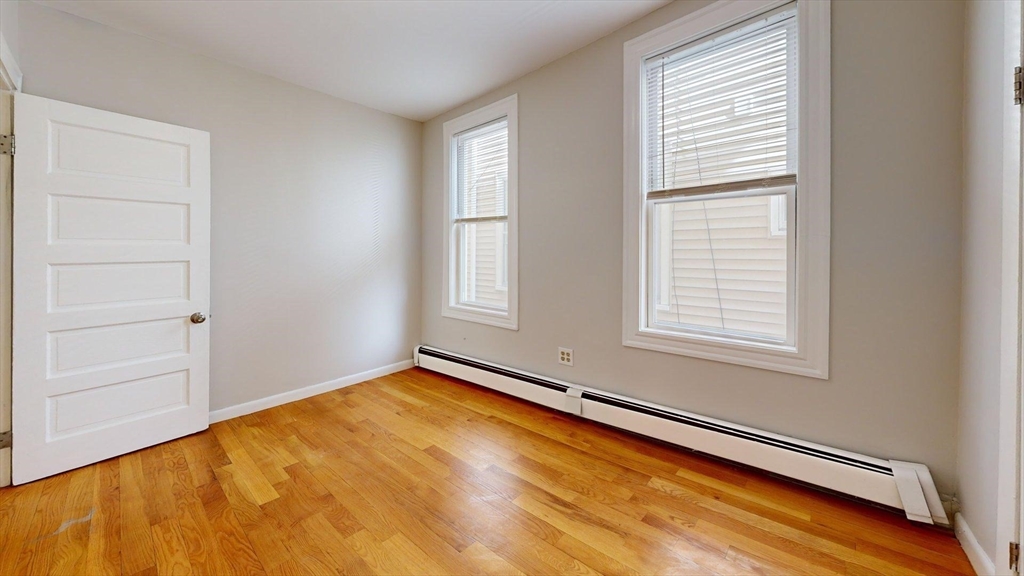 205 Chelsea Street #2, Boston, MA Photo #25