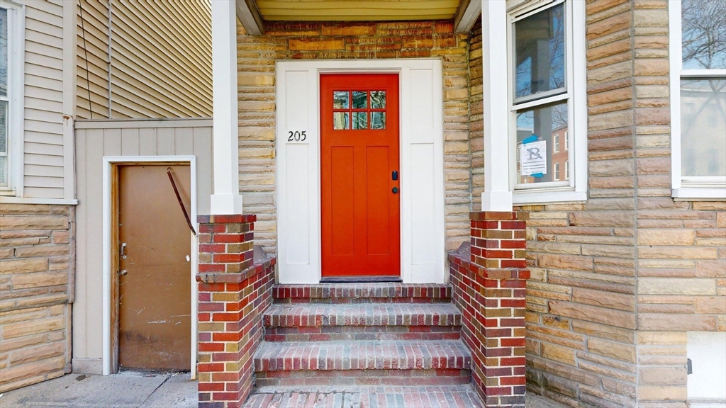 205 Chelsea Street #2, Boston, MA Photo #29
