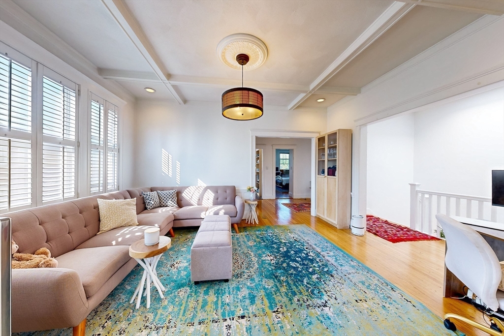 110 Bellingham St 3
