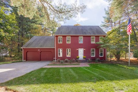 12 Spruce Way Medfield MA 02052