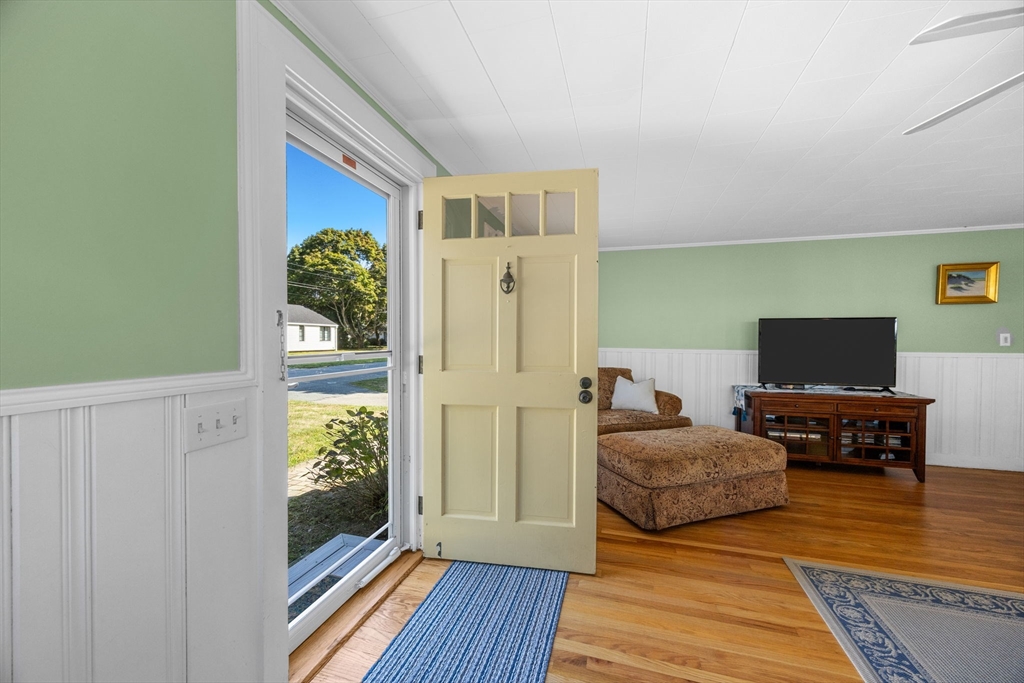 7 Spruce Dr