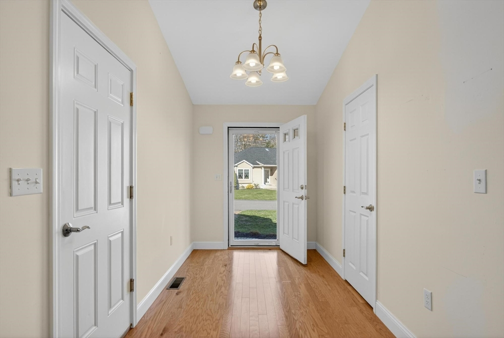 36 Village Rd 36