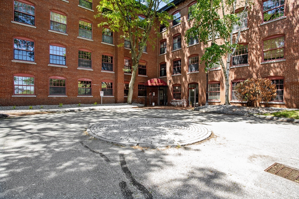 335 Cypress St 2V