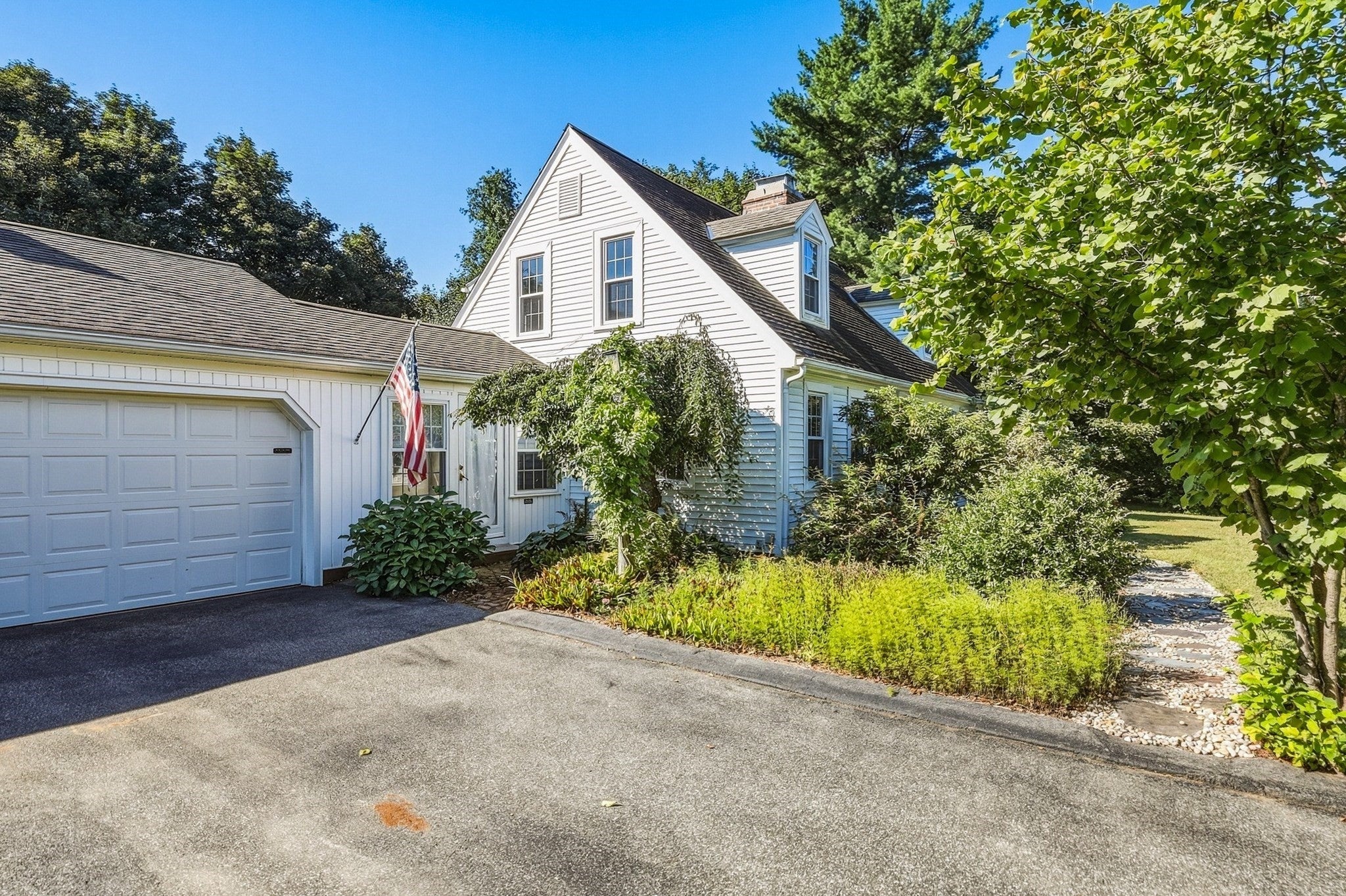 16 Hunting Lane, Wilbraham, MA, 16 Hunting Lane, Wilbraham, MA Photo #3